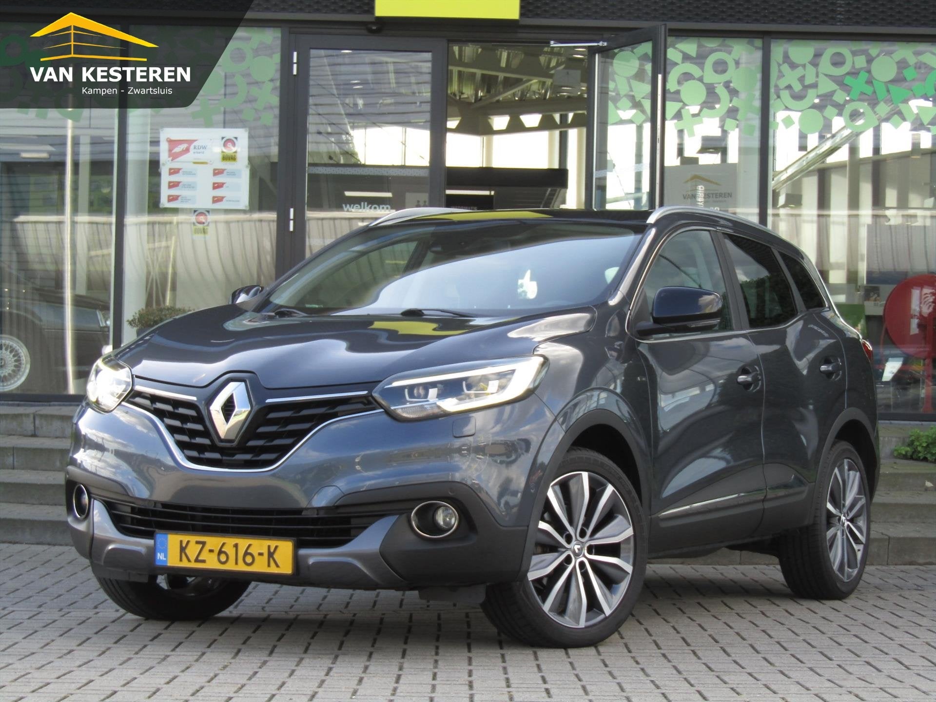 RENAULT Kadjar TCe 130pk EDC Bose / Panoramadak / Navigatie