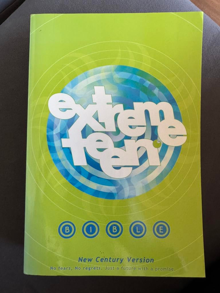 Extreme teen bible New Century Version, Ophalen of Verzenden, Zo goed als nieuw