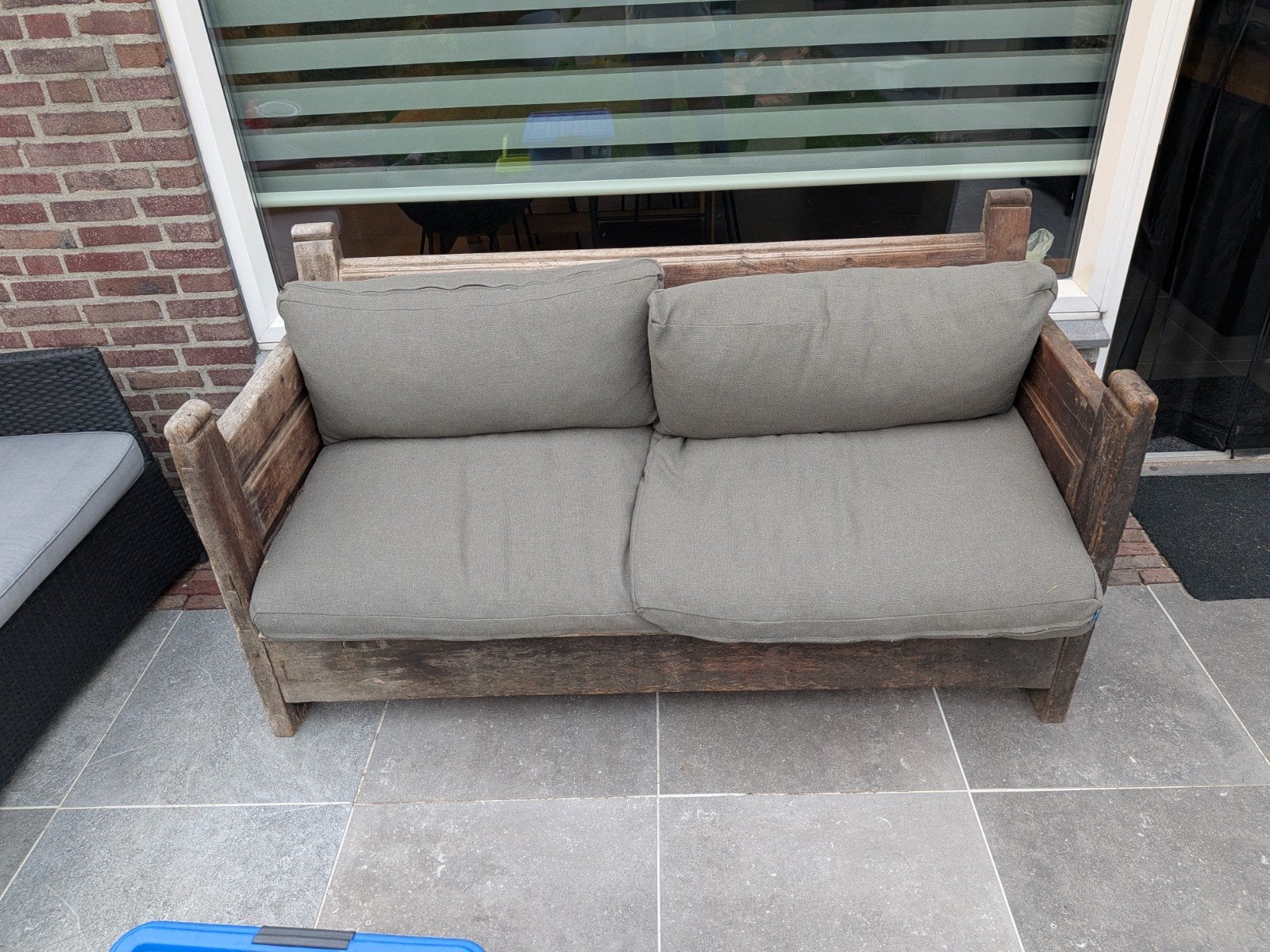 Oude houten bank met kussens, 165x77 cm, Ophalen