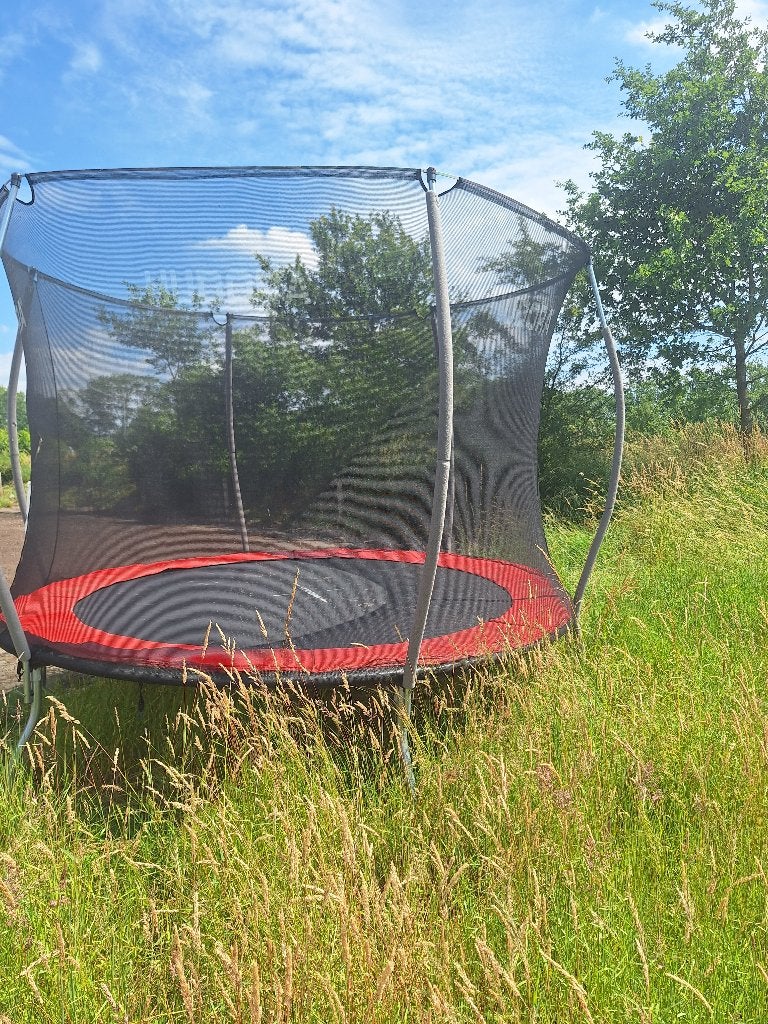 Trampoline 300cm alles netjes in orde, Kinderen en Baby's, Speelgoed | Buiten | Trampolines, Ophalen, Zo goed als nieuw