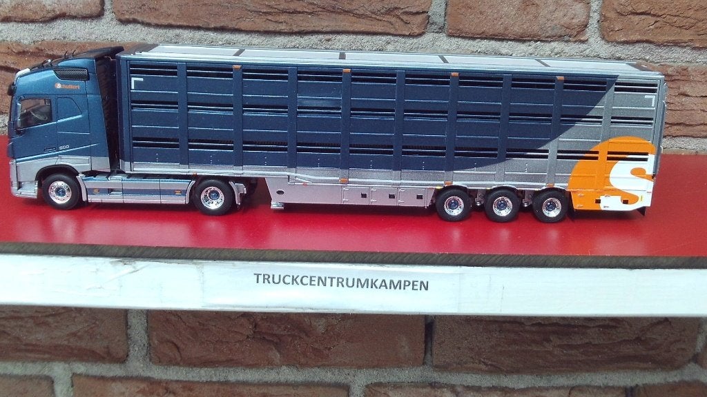 WSI  Volvo  FH4  Globetrotter  van  Schuttert.