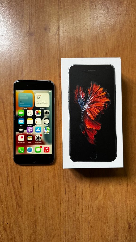 iPhone 6S met originele doos, 16 GB, Ophalen of Verzenden, Zo goed als nieuw, 84 %