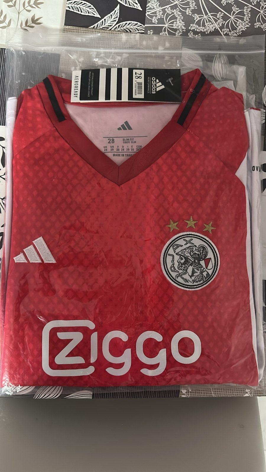 Nieuw Ajax Thuisshirt met broekje sokken Maat 28 12-13 jaar, Nieuw, Ophalen of Verzenden, Voetbal, Rood