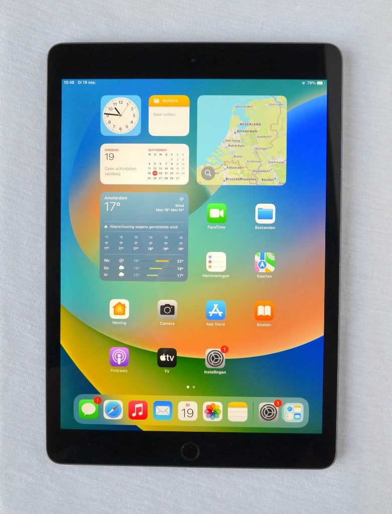 iPad 7 (2019) 10.2" 128GB WiFi Zwart: met garantie + oplader, Computers en Software, Apple iPads, 10 inch, Apple iPad, Zwart, Zo goed als nieuw
