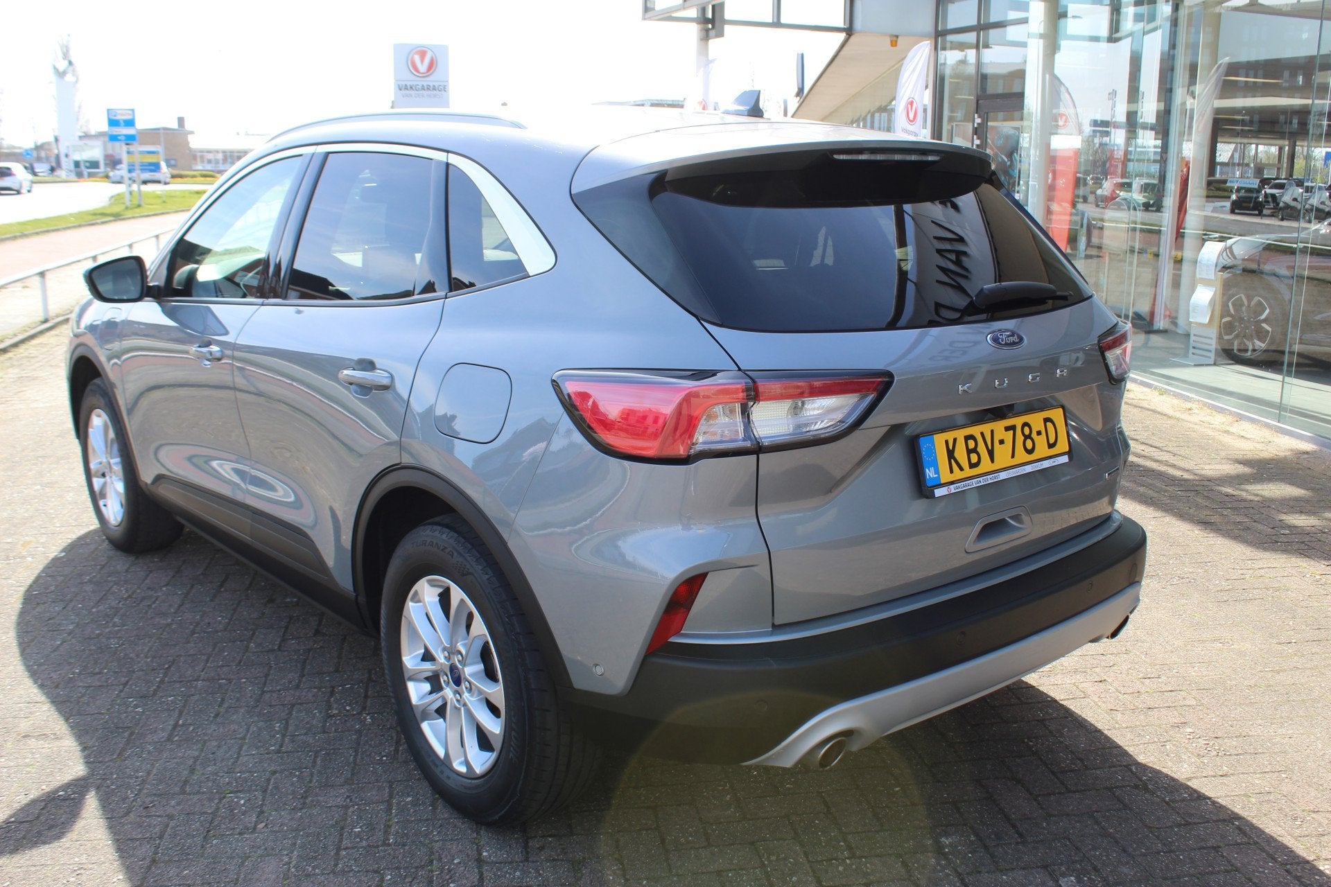 Ford Kuga 2.5-225 pk PHEV Titanium X Plug-in Hybrid. Hybride, Auto's, Ford, Gebruikt, Zwart, 4 cilinders, Leder en Stof