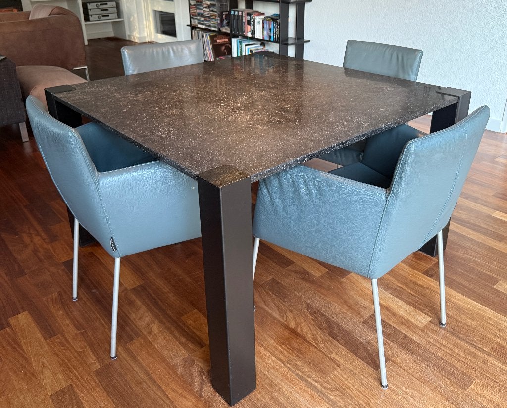Eettafel vierkant met natuurstenen blad., Huis en Inrichting, Ophalen, Overige materialen, Gebruikt, Vierkant