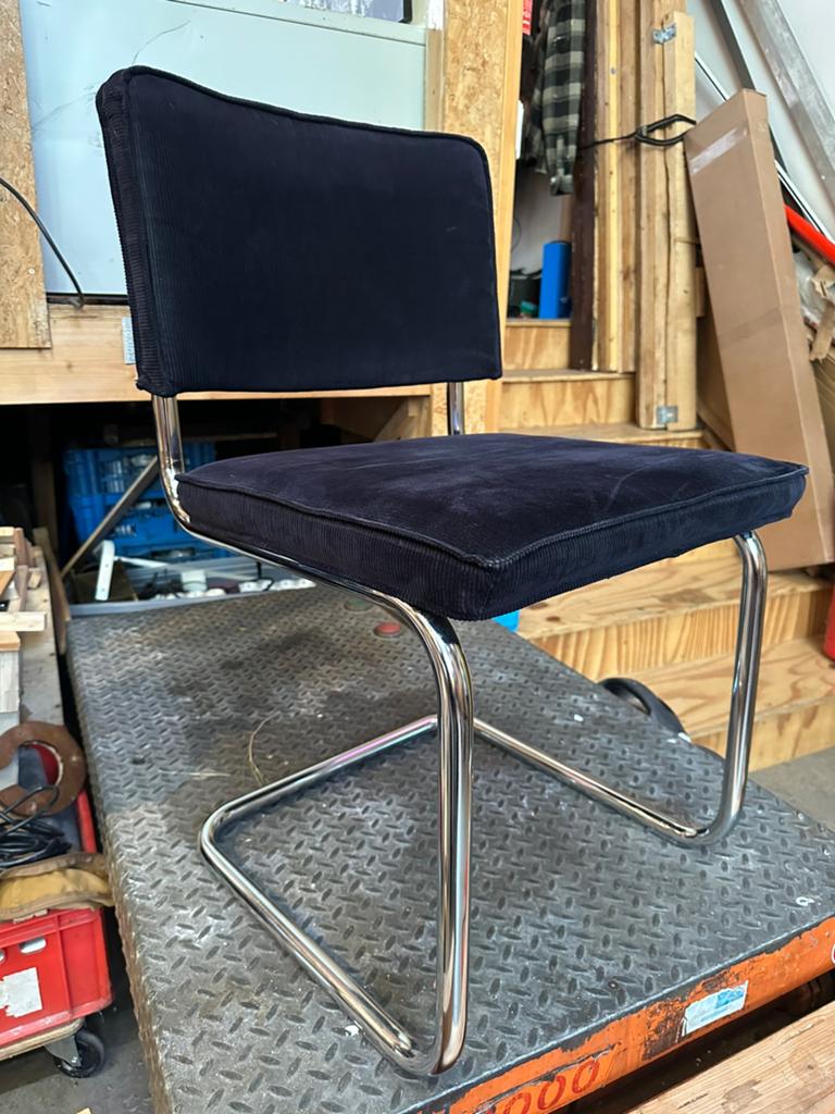 Buisstoel merk Zuiver Ridge Rib zwart, copy Gispen, Huis en Inrichting, Stoelen, Ophalen of Verzenden, Zo goed als nieuw, Zwart