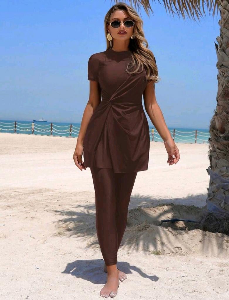 Nieuwe Zwem Burkini
Prachtige kleur, S tm M, Verzenden, Nieuw, Bruin, Bikini