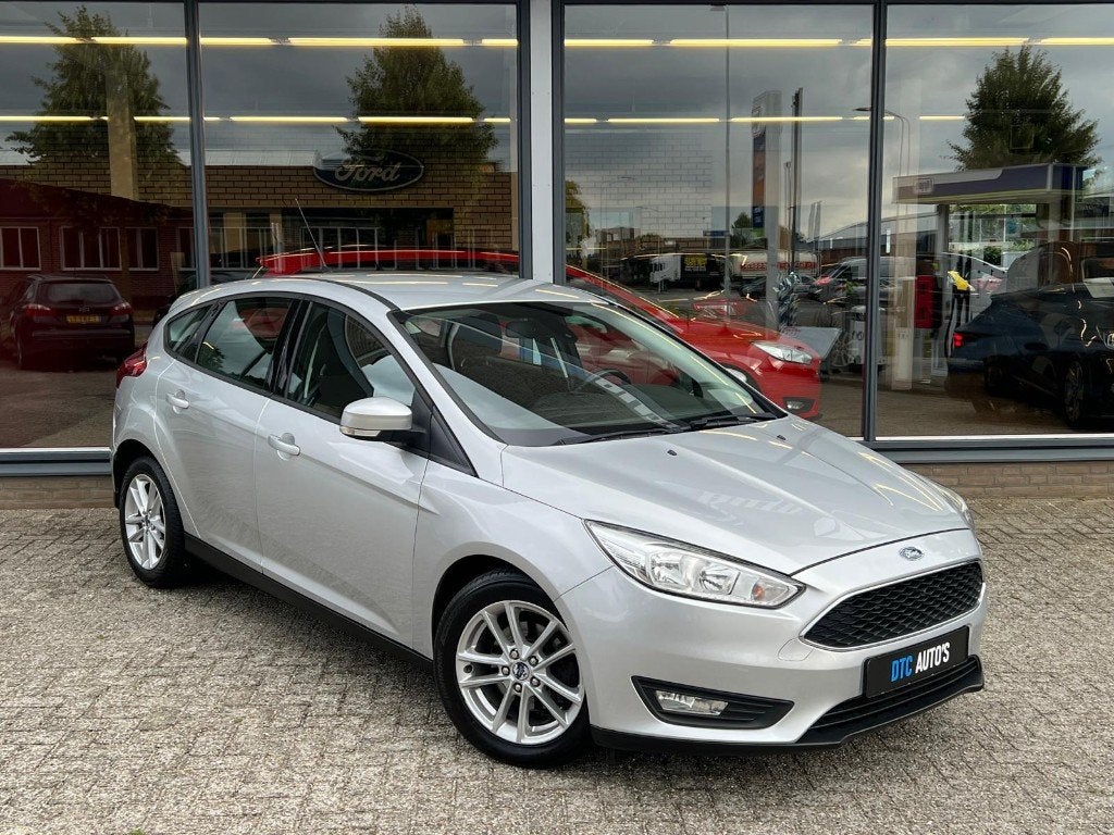 Ford Focus 1.6 Ti-VCT Hatchback | Titanium | Automaat |, Zwart, 1210 kg, Bedrijf, 1000 kg