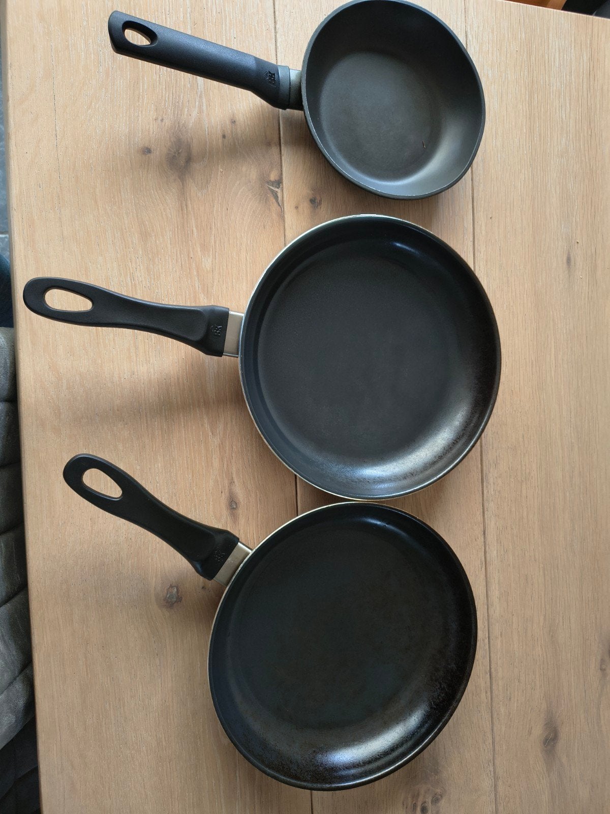 Pannenset BK Koekenpannen - Gebruikt op gas, Huis en Inrichting, Ophalen, Gebruikt, Rvs, Pannenset