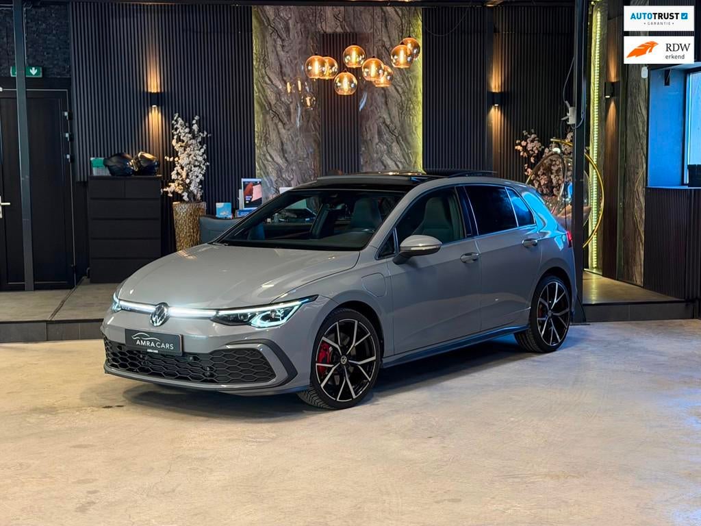 Volkswagen Golf 1.4 eHybrid GTE|PANO|BOMVOL!, Auto's, Gebruikt, Euro 6, 4 cilinders, 150 pk