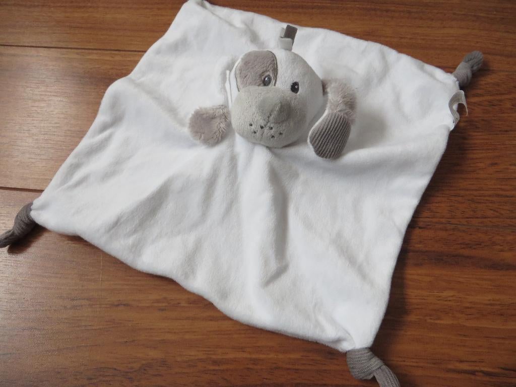 Knuffeldoek witte hond (1.4), Overige typen, Ophalen of Verzenden, Zo goed als nieuw, Tiamo