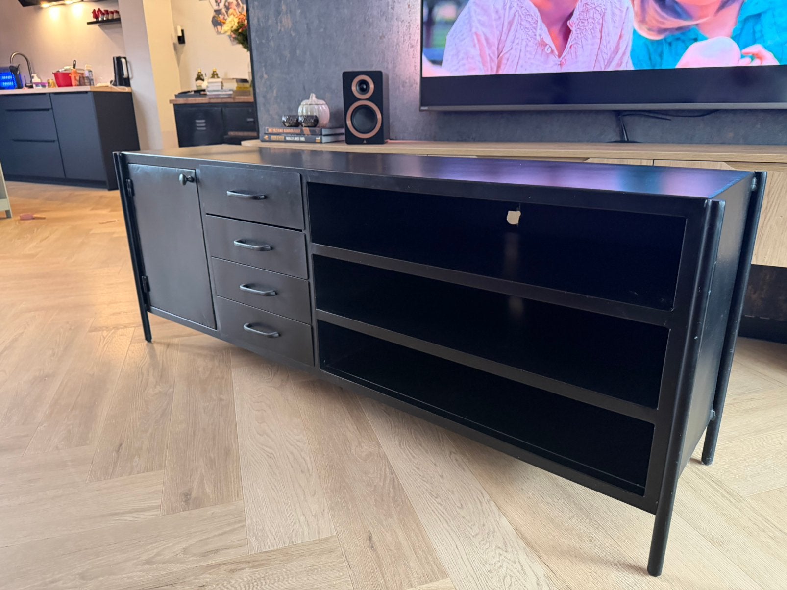 Tv meubel, Huis en Inrichting, Kasten | Televisiemeubels, Ophalen, Zo goed als nieuw, 25 tot 50 cm, Minder dan 100 cm