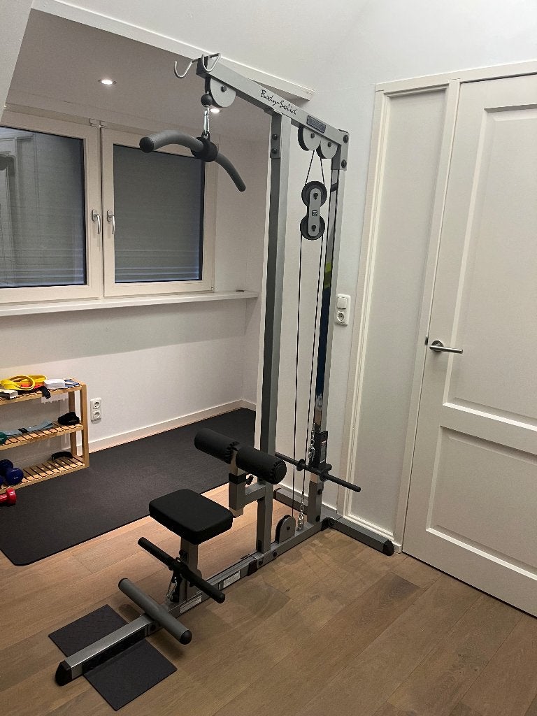 Lat Pulldown machine, Sport en Fitness, Fitnessmaterialen, Ophalen, Zo goed als nieuw, Overige typen