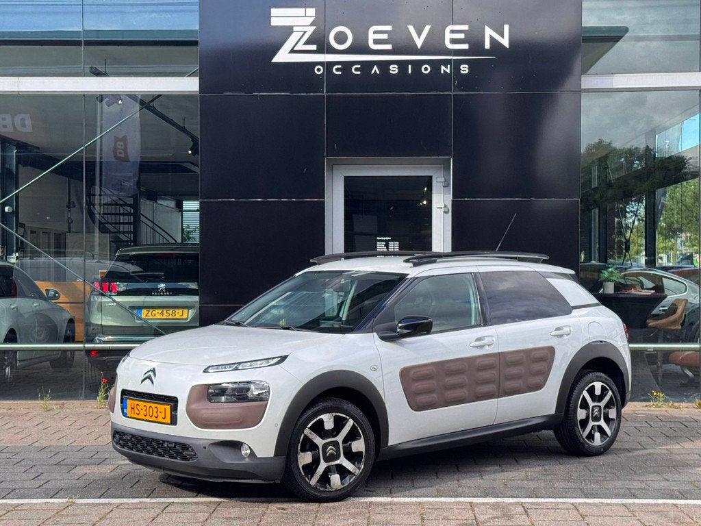 Citroen C4 Cactus 1.2 e-VTi Shine, Auto's, Stof, 82 pk, 3 cilinders, C4 Cactus