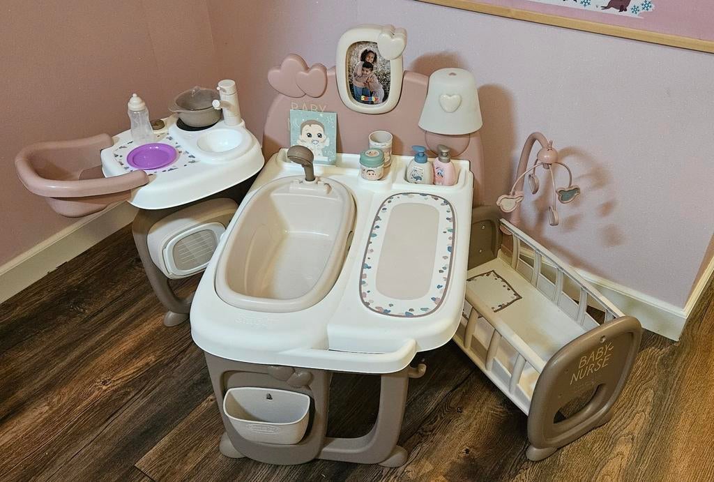 Smoby Baby Nurse Groot Babyhuis - Keuken, Wieg en Verzorging, Ophalen of Verzenden, Zo goed als nieuw, Babypop