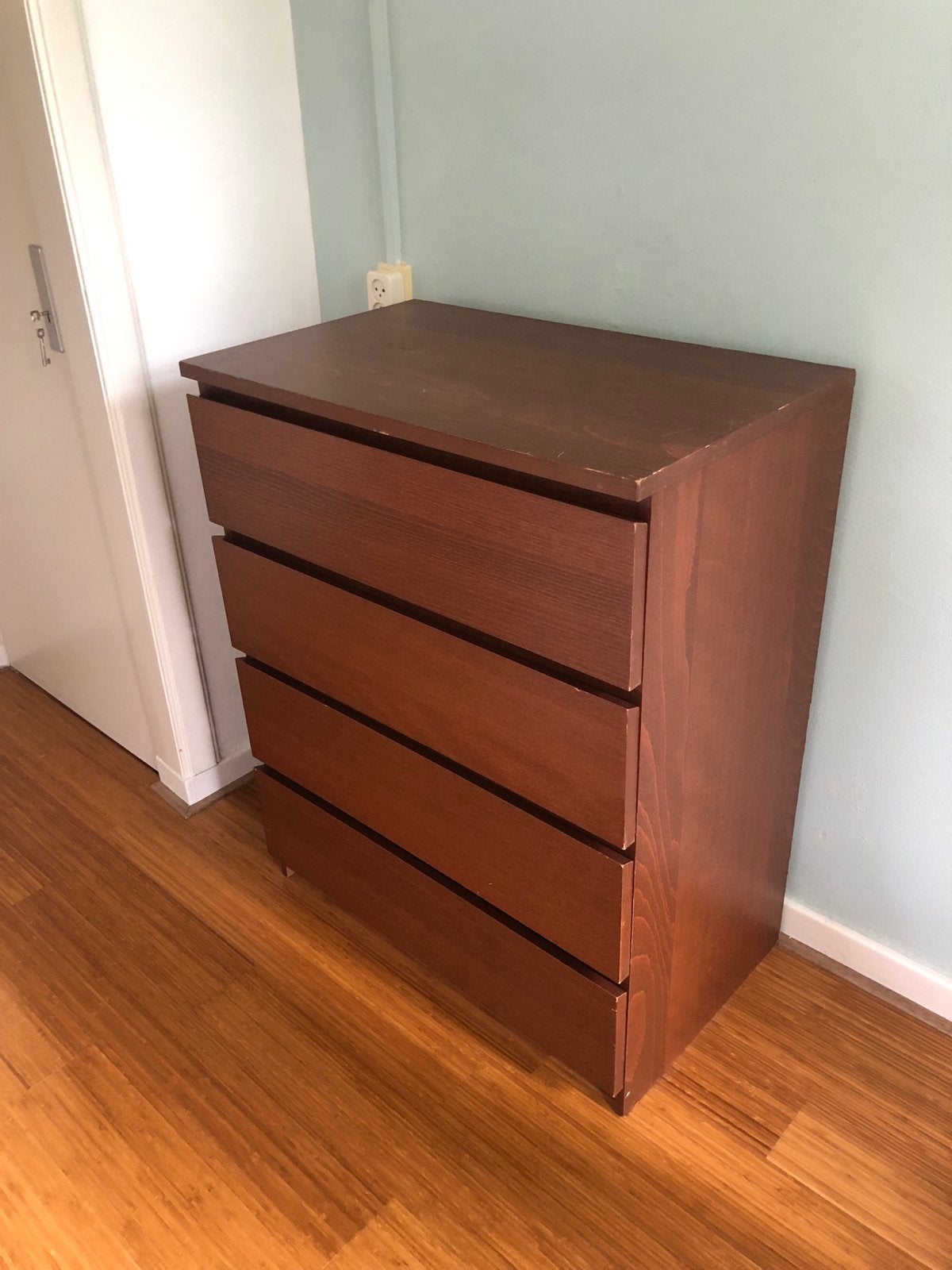 Ikea Malm donkerbruine ladekast met 4 laden, Huis en Inrichting, Kasten | Ladekasten, Ophalen, Gebruikt, 100 tot 150 cm, 50 tot 100 cm
