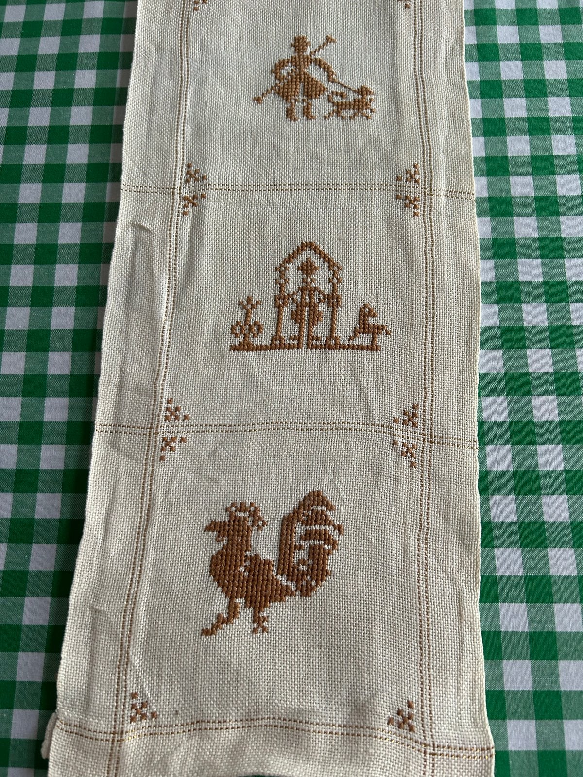 Geborduurd brocant Oud Hollands tafelloper/lapje, Ophalen of Verzenden