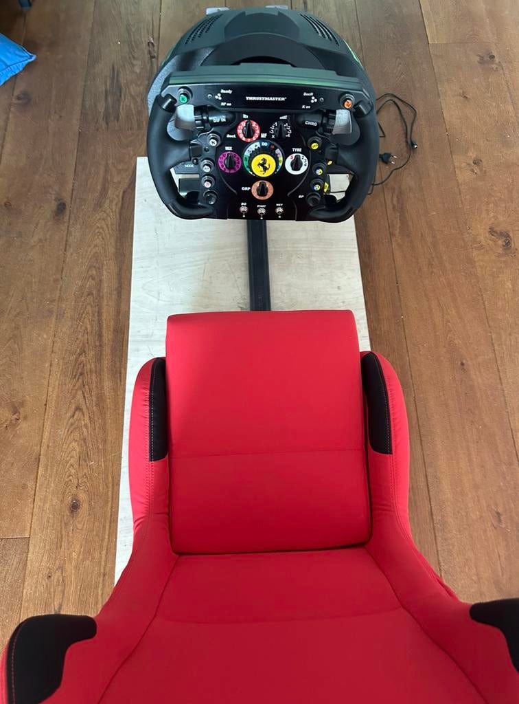 Playseat met Trustmaster Ferarri F1 stuur TC servo base, Ophalen of Verzenden, Zo goed als nieuw, Overige typen