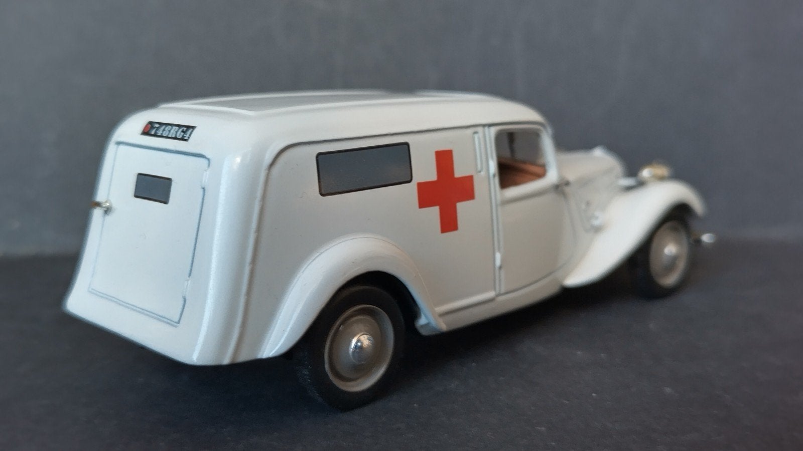 Citroen Traction Avant 11 BL ambulance 1:43 Norev Pol, Auto, Verzenden, ., Norev