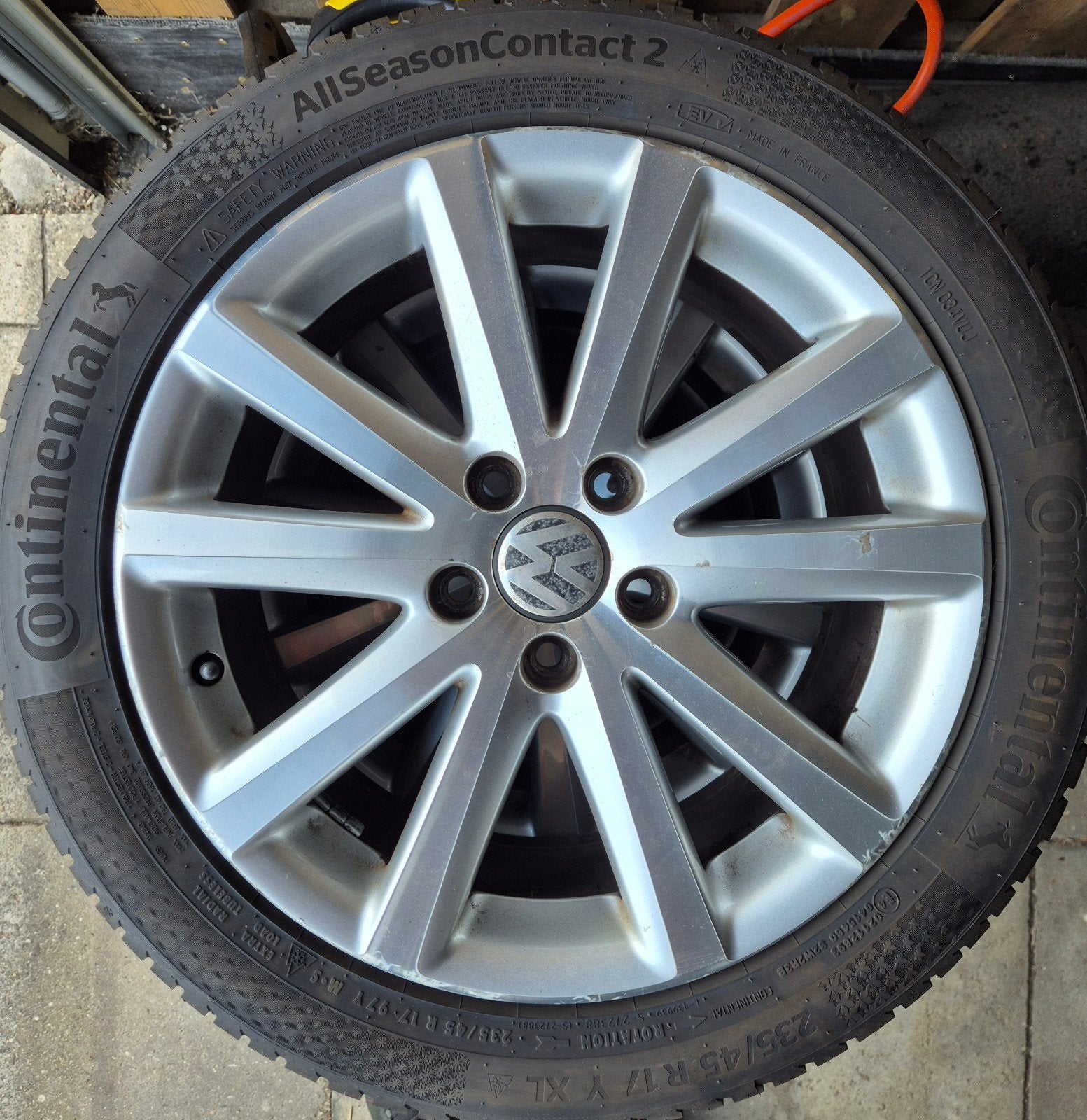Continental AllSeasonContact 2 banden met velgen 235/45 R17, Ophalen, Gebruikt, Banden en Velgen, 17 inch
