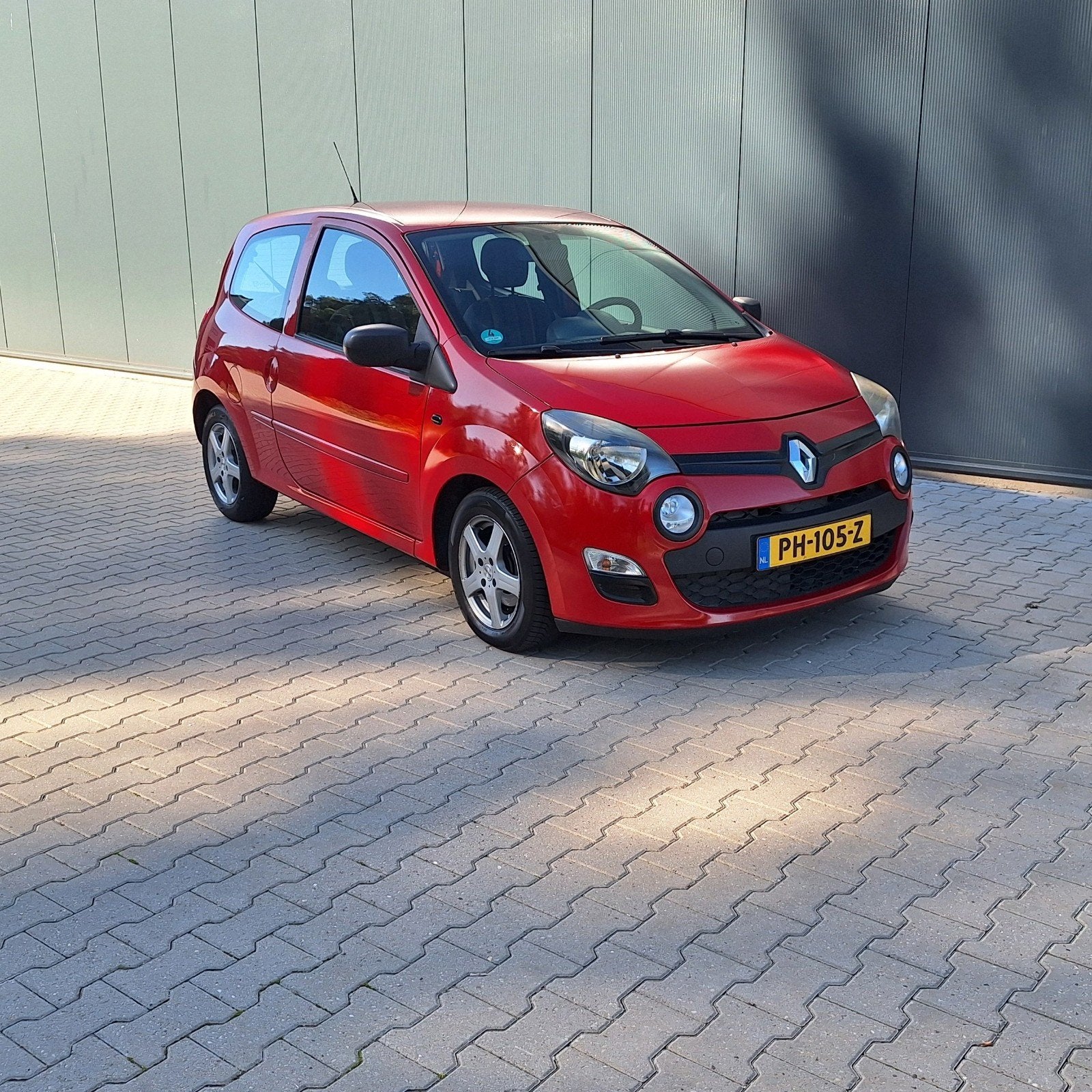 Renault Twingo 1.1 2012 Rood APK tot 29-09-2027!, Auto's, Voorwielaandrijving, 74 pk, 4 cilinders, 894 kg