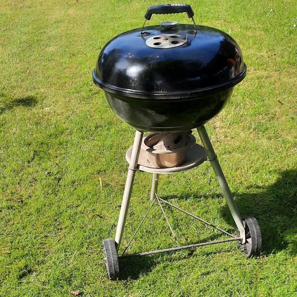 Barbecue Weber 47 cm met diverse accessoires, Ophalen, Gebruikt, Weber, Met accessoires