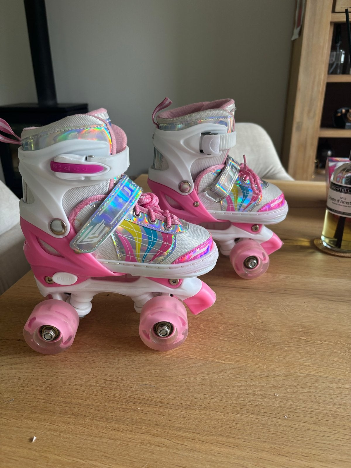 Lichtgevende/verstelbare rolschaatsen - Weinig gebruikt, Kinderen en Baby's, Speelgoed | Buiten | Rolschaatsen, Ophalen, Verstelbaar