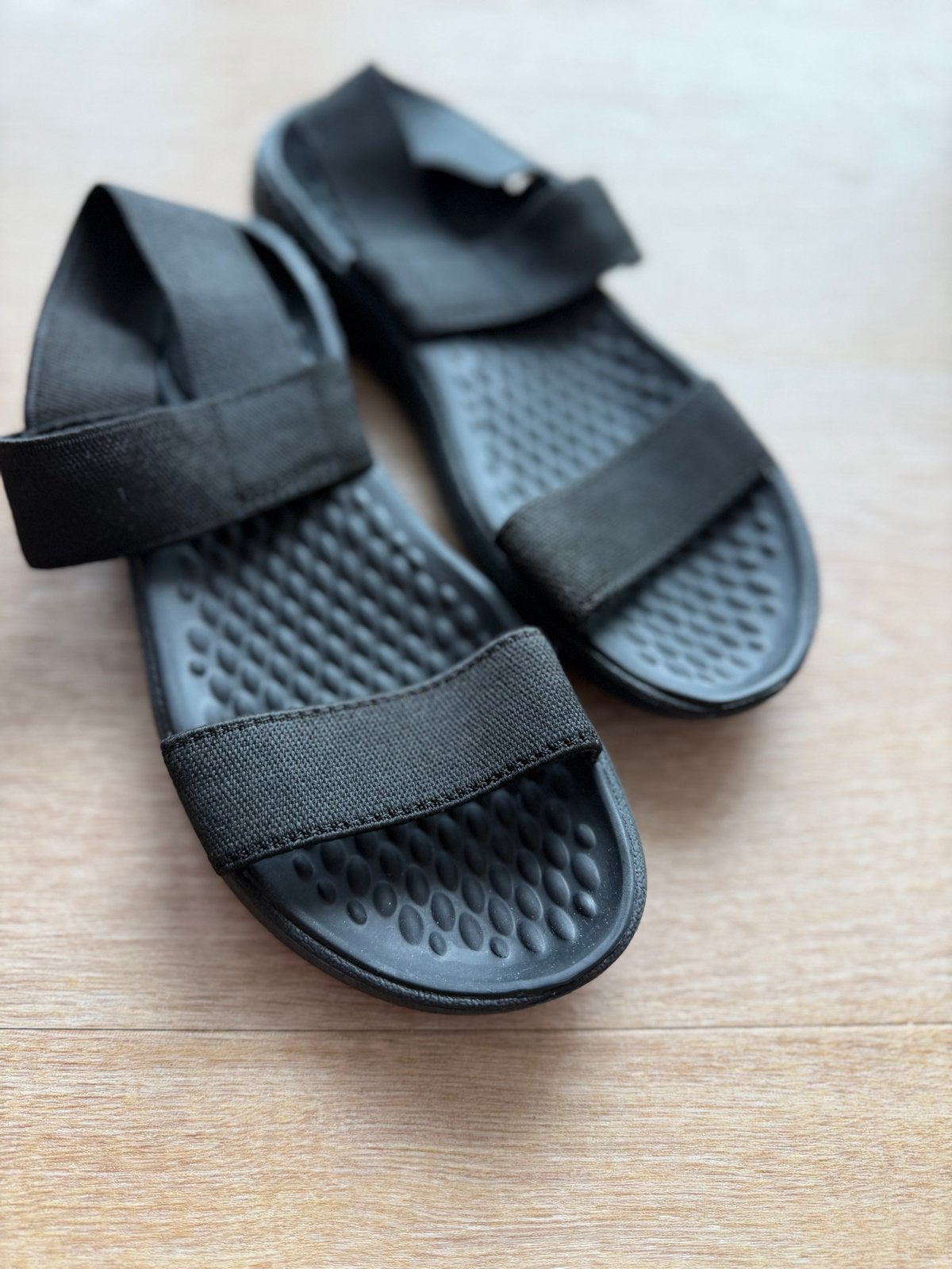 Crocs sandalen zwart, maat W 5, Zwart, Zo goed als nieuw, Sandalen of Muiltjes, Ophalen of Verzenden