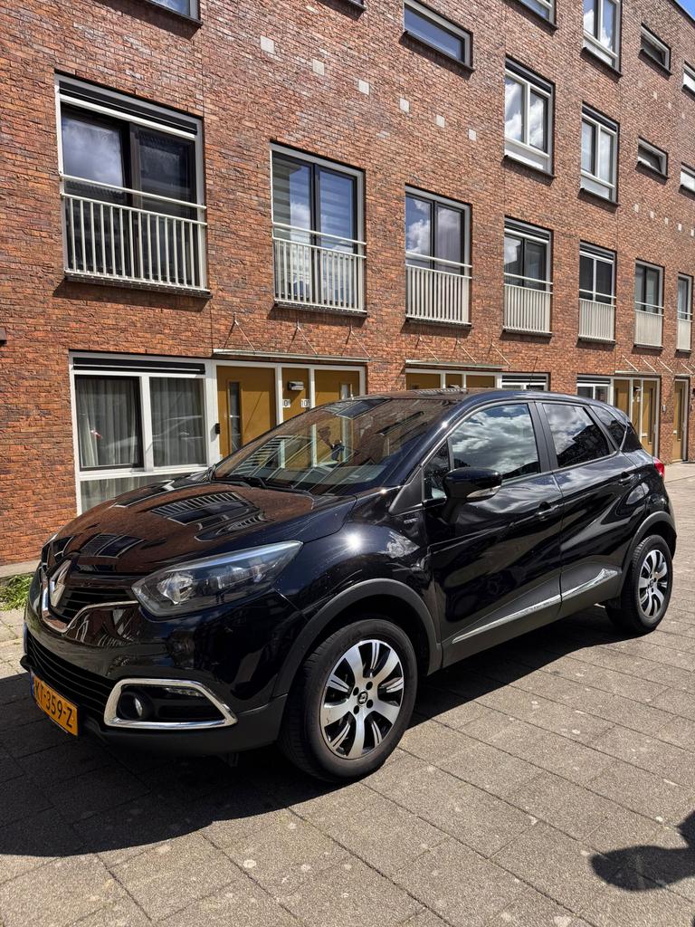 Renault Captur 0.9 TCE Limited 2016 Zwart, Auto's, Voorwielaandrijving, 898 cc, Origineel Nederlands, 1200 kg