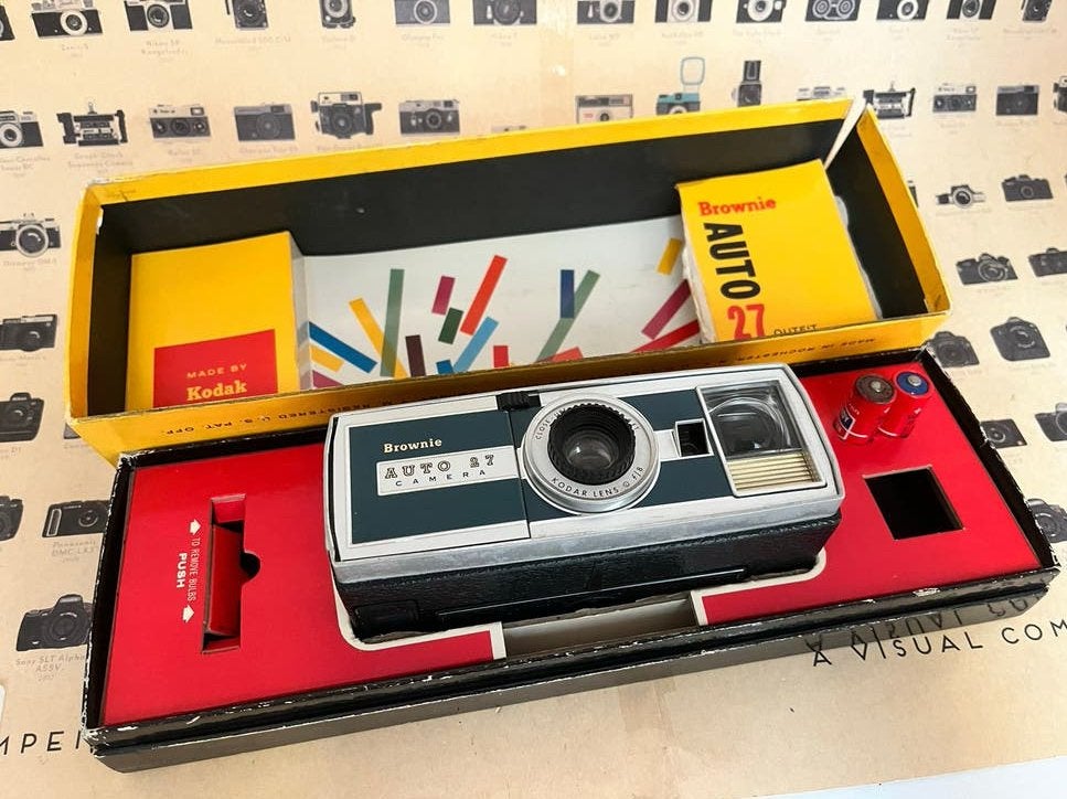 Kodak Brownie Auto 27 Camera in originele doos, Ophalen of Verzenden, Gebruikt, Compact, Kodak