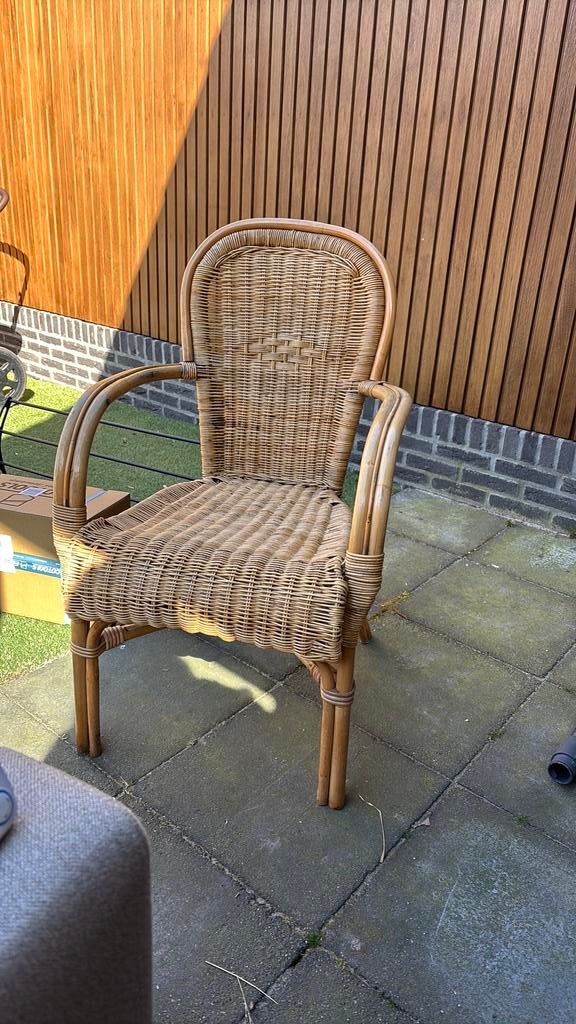 Nette rotan stoel, Huis en Inrichting, Stoelen, Ophalen, Gebruikt, Bruin, Riet of Rotan
