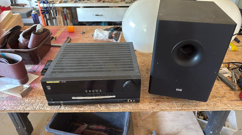 Versterker en subwoofer, Ophalen of Verzenden, Zo goed als nieuw