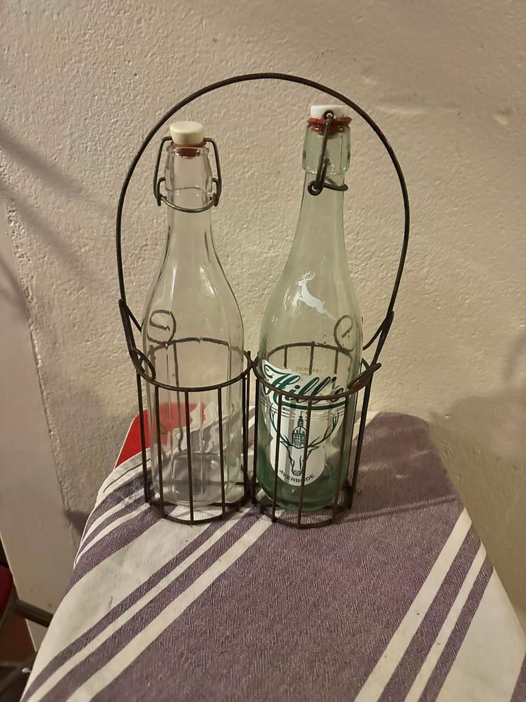 Flessenrekje met 2 flessen, Antiek en Kunst, Ophalen of Verzenden