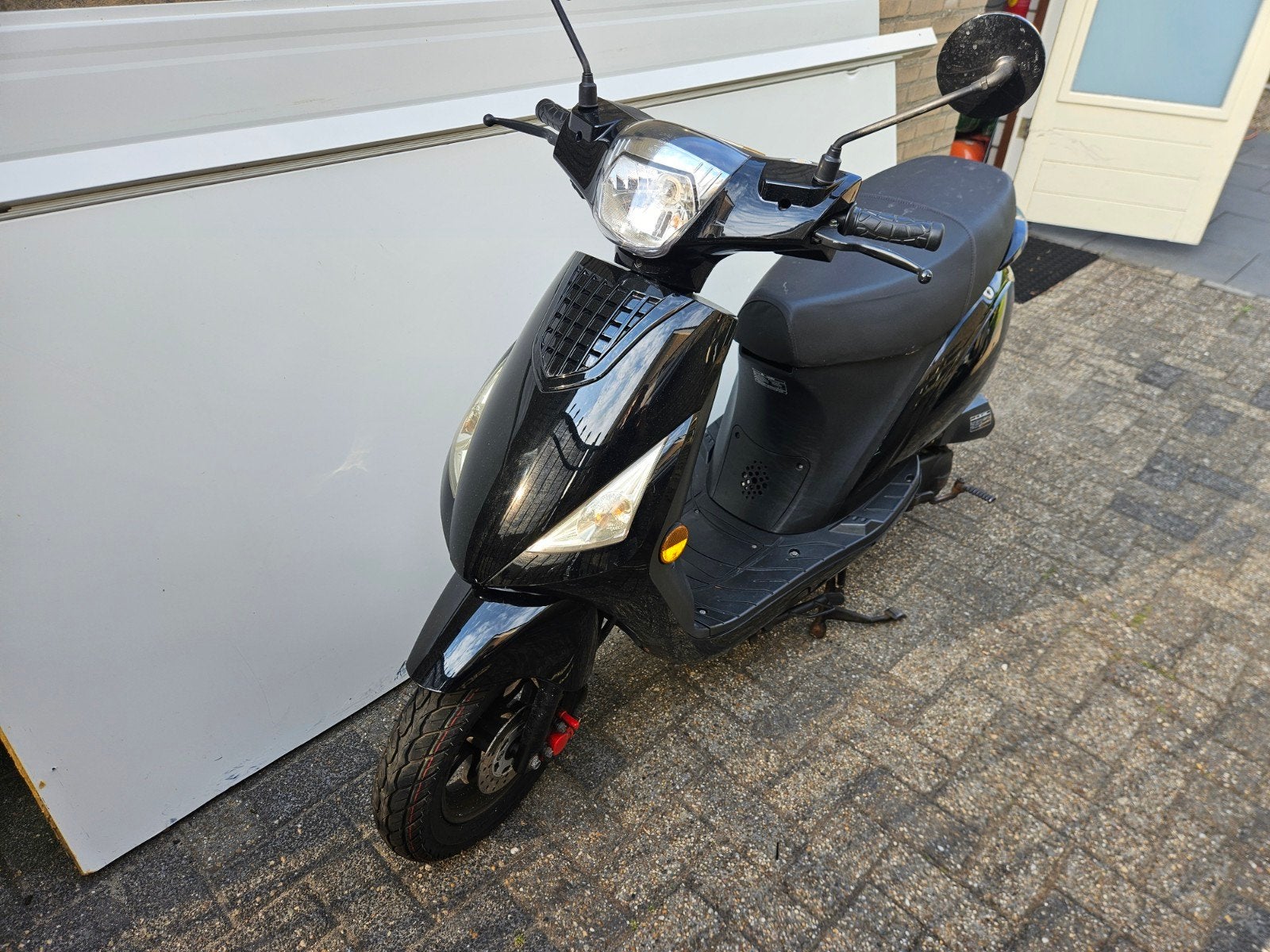 Tym scooter 45 km/u, Fietsen en Brommers, Ophalen of Verzenden, Gebruikt, Benzine, Overige merken