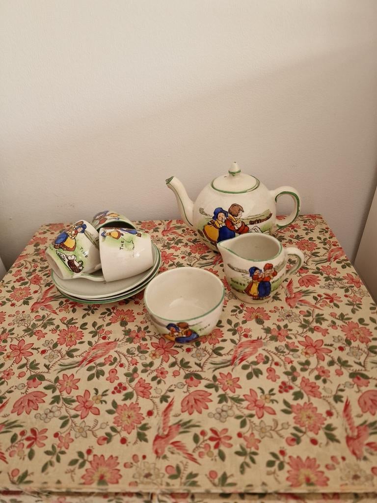 Antiek kinderserviesje, Ophalen of Verzenden