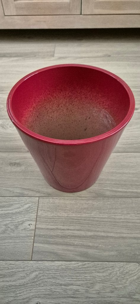 Bloempot bordeaux rood, Rond, Nieuw, Ophalen of Verzenden, Balkon