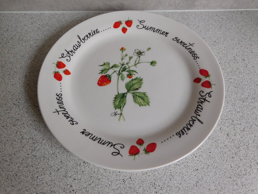 Bord Strawberries - World of JET by ter Steege - 24 cm, Huis en Inrichting, Keramiek, Landelijk/Boerenbont, Ophalen of Verzenden