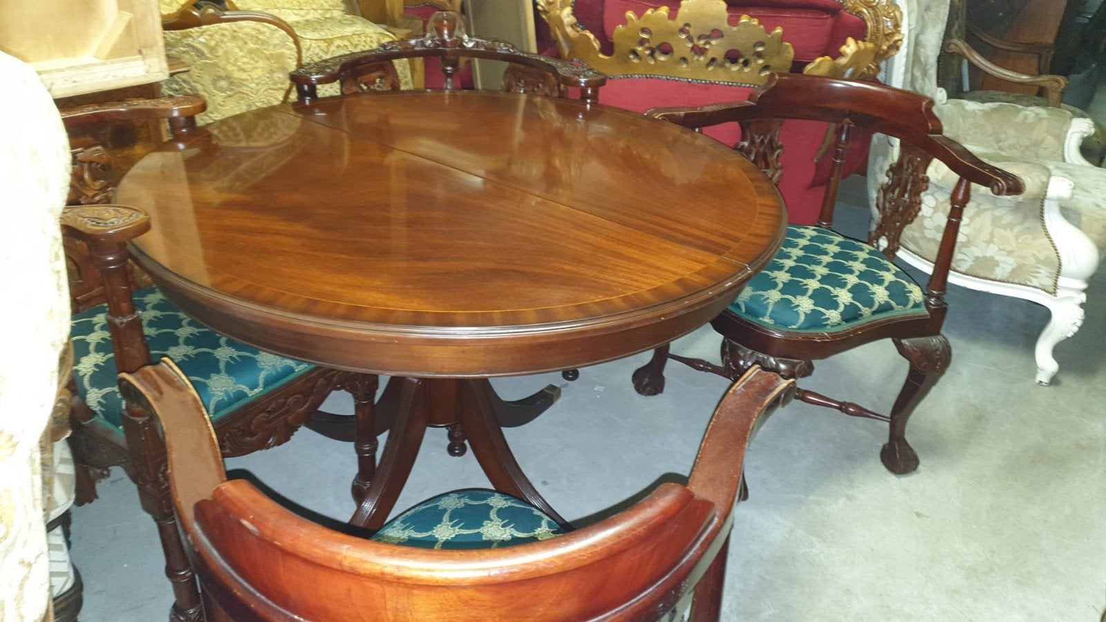 Mahonie Eetkamertafel met Armstoelen, Ophalen