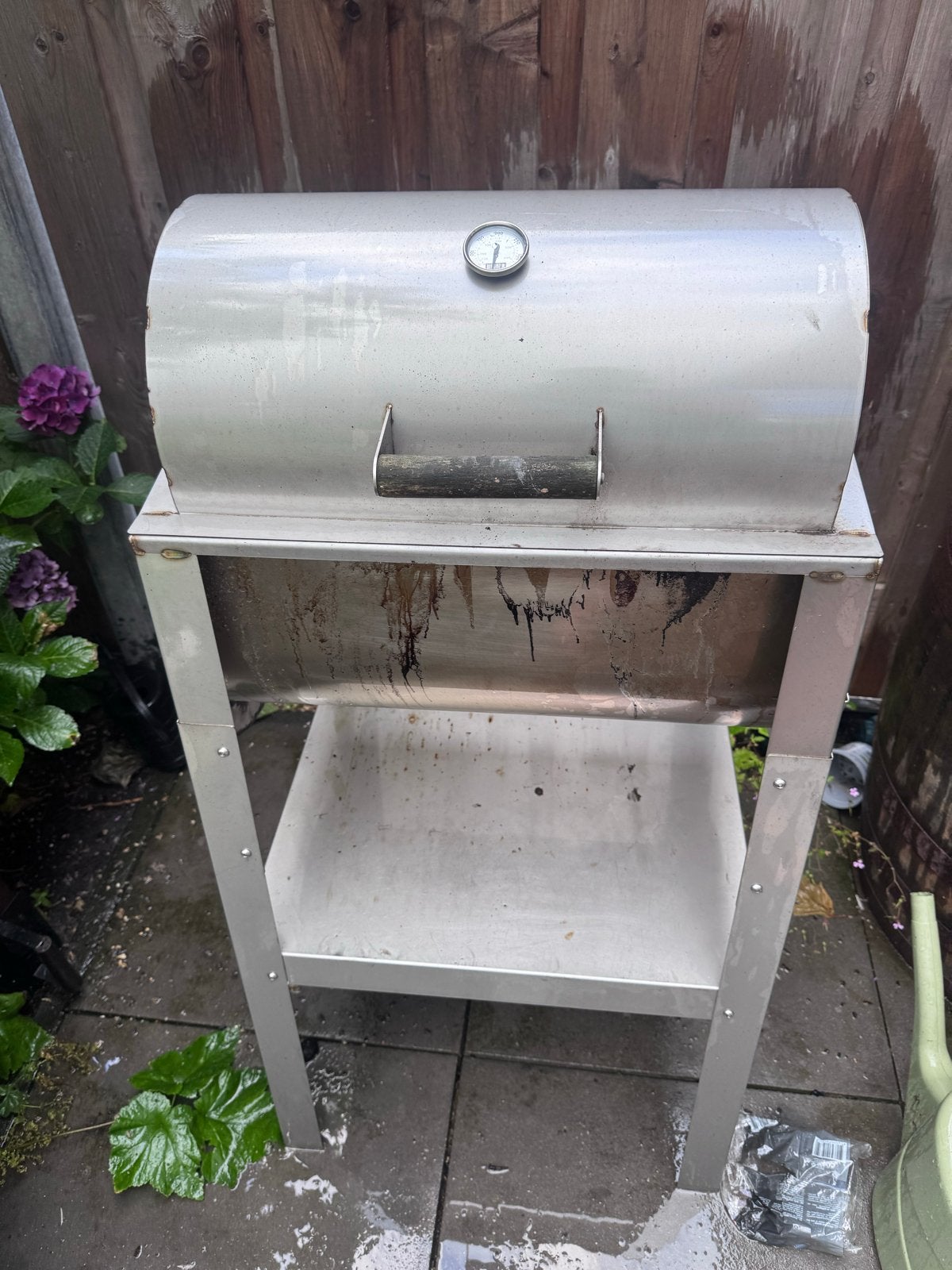 RVS BBQ met thermometer en onderstel, Tuin en Terras, Barbecue-accessoires, Ophalen, Gebruikt