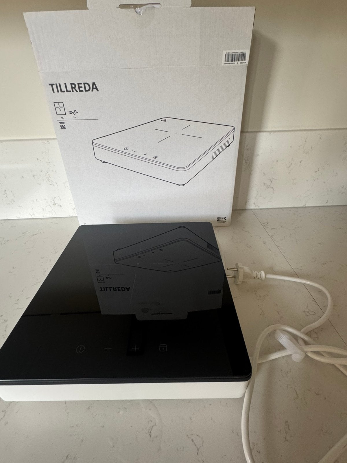 IKEA TILLREDA draagbare inductiekookplaat, Ophalen, 3 kookzones of minder, Zo goed als nieuw, Inductie