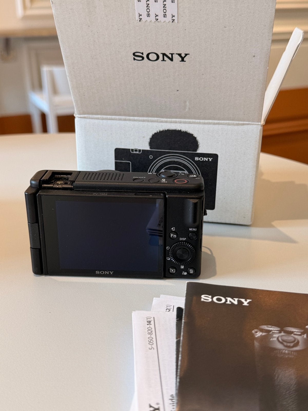 Sony ZV-1M2 Vlogcamera - Zo goed als nieuw, Beeldstabilisatie, Ophalen of Verzenden, Zo goed als nieuw, Accu