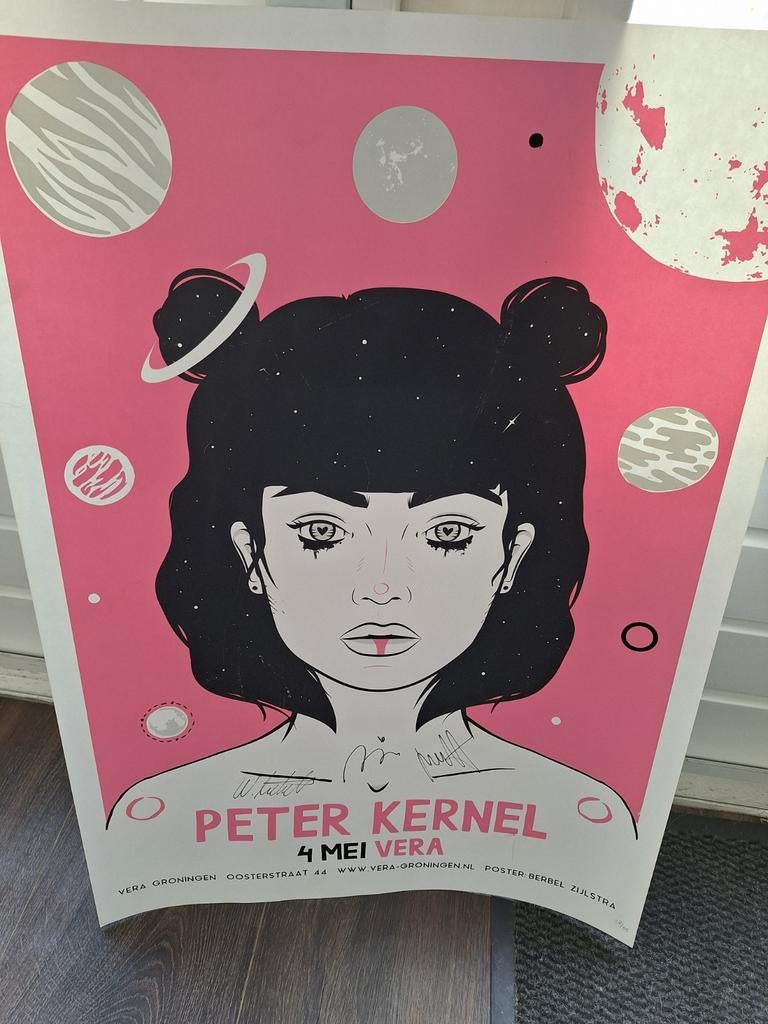 Gesigneerde Vera Poster - Peter Kernel - Beperkte Oplage, Rechthoekig Staand, Ophalen of Verzenden, Zo goed als nieuw, A1 t/m A3