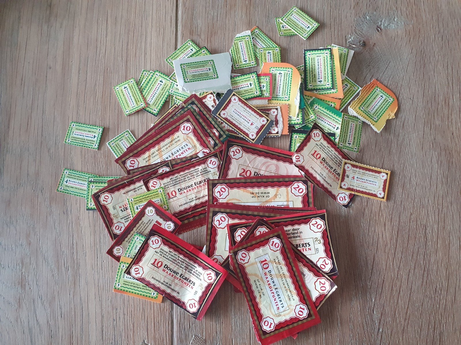 588 Douwe Egberts Waardepunten - Spaar voor cadeaus!, Ophalen of Verzenden, Gebruikt