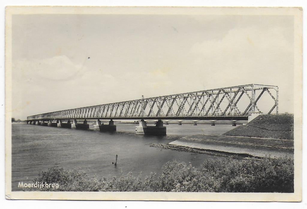 Moerdijk Brug Gelopen Gelopen Ansichtkaart ( B6693 ), Ophalen of Verzenden, 1940 tot 1960, Gelopen, Friesland