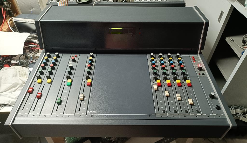 Eela audio SBM 90 mengtafel, Audio, Tv en Foto, Professionele Audio-, Tv- en Video-apparatuur, Ophalen, Zo goed als nieuw, Audio