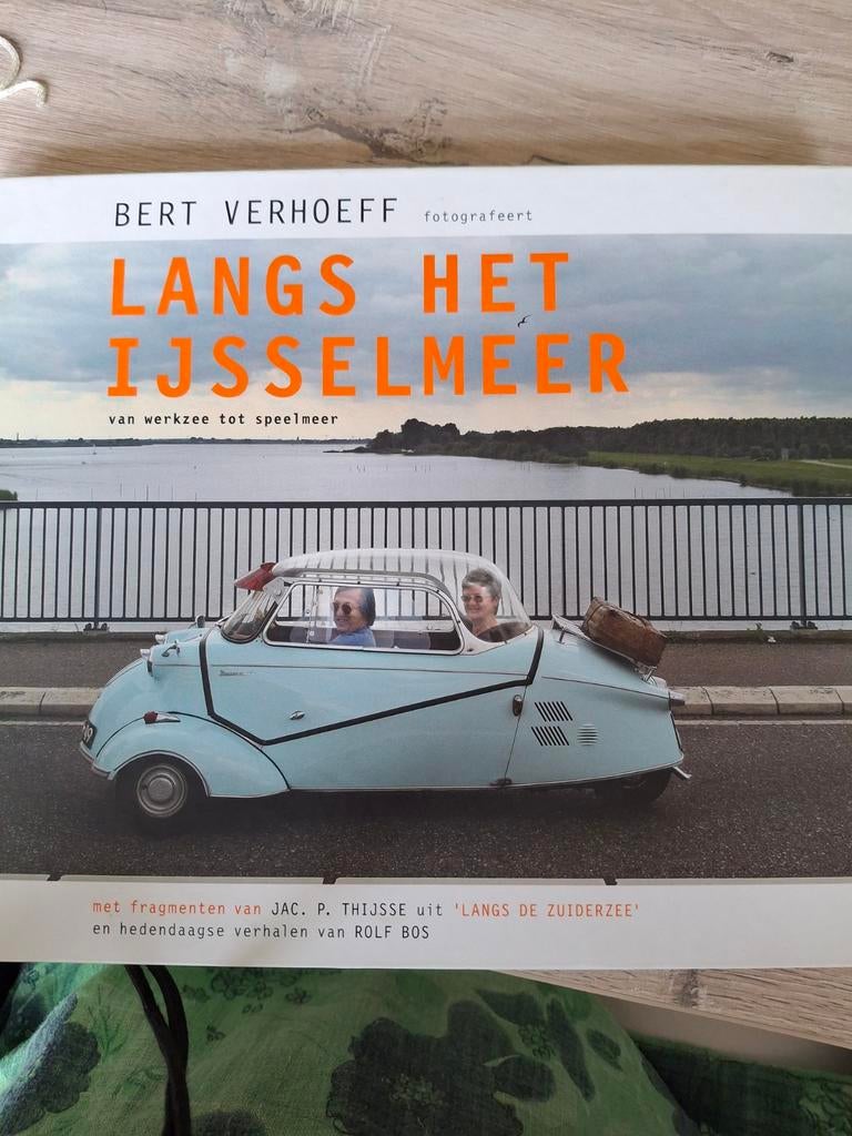 R. Bos - Langs het IJsselmeer, Boeken, Ophalen of Verzenden, Zo goed als nieuw, R. Bos; B. Verhoeff