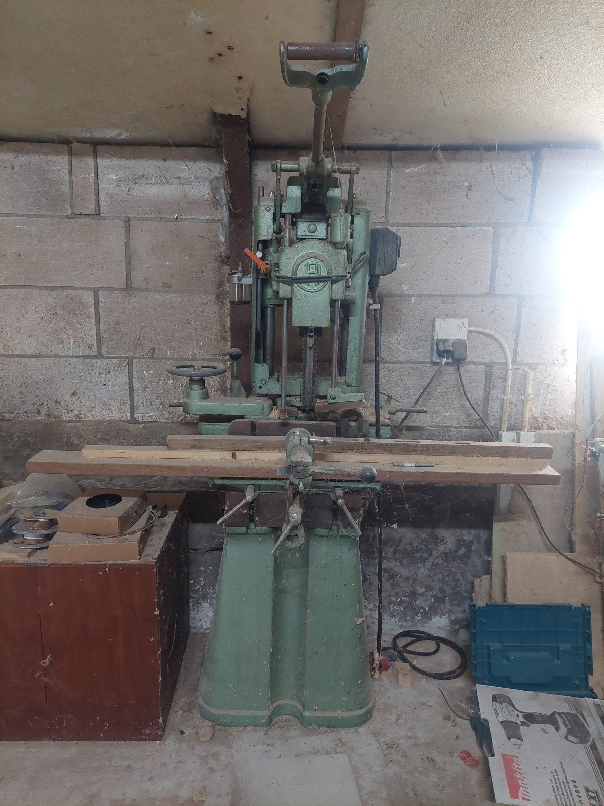 Robuuste Houtbewerkingsmachine - R.van de Poll,kettingfrees, Ophalen
