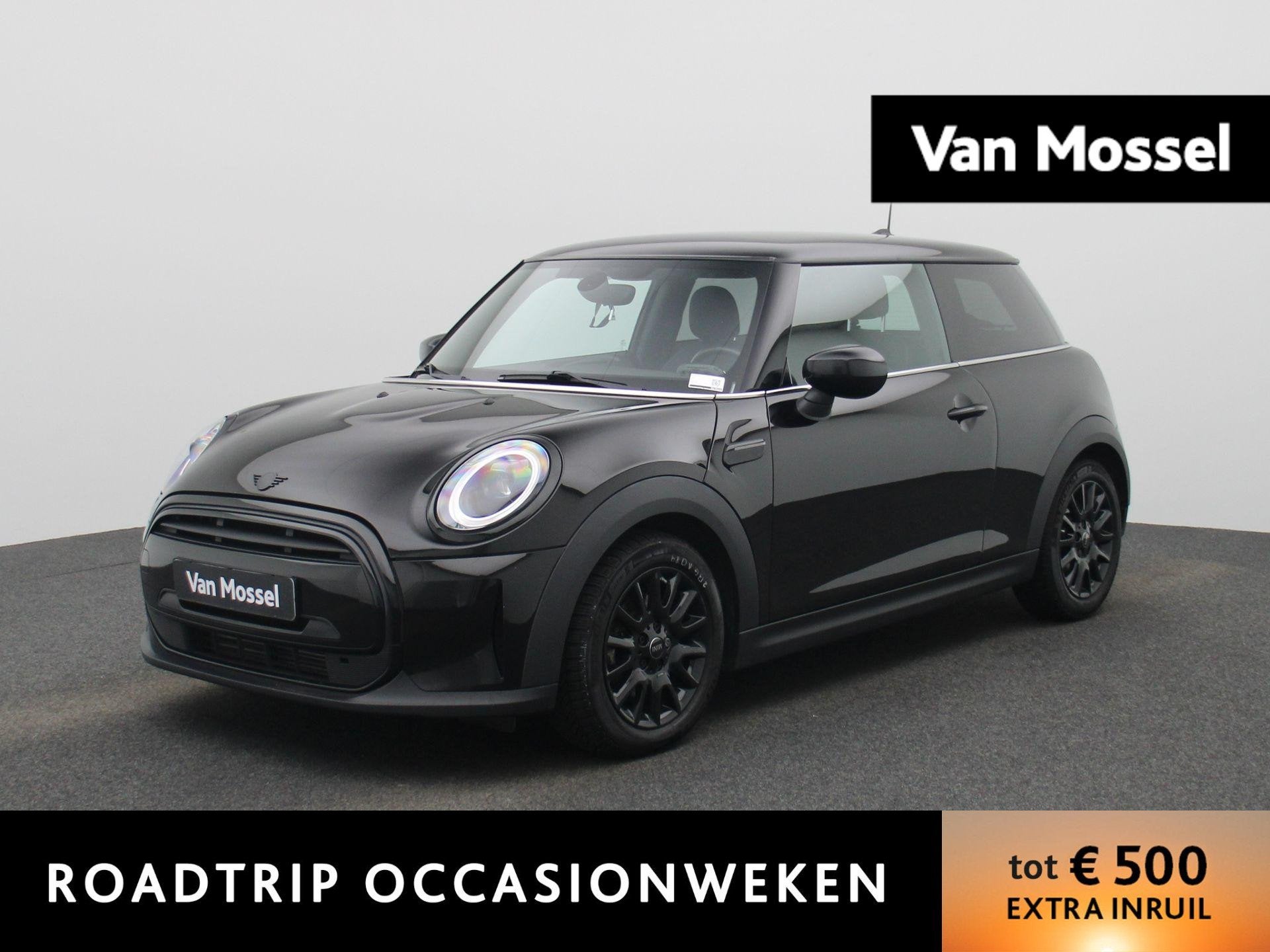 MINI 3-Deurs 1.5 Cooper Essential | Navigatie | Black pakket