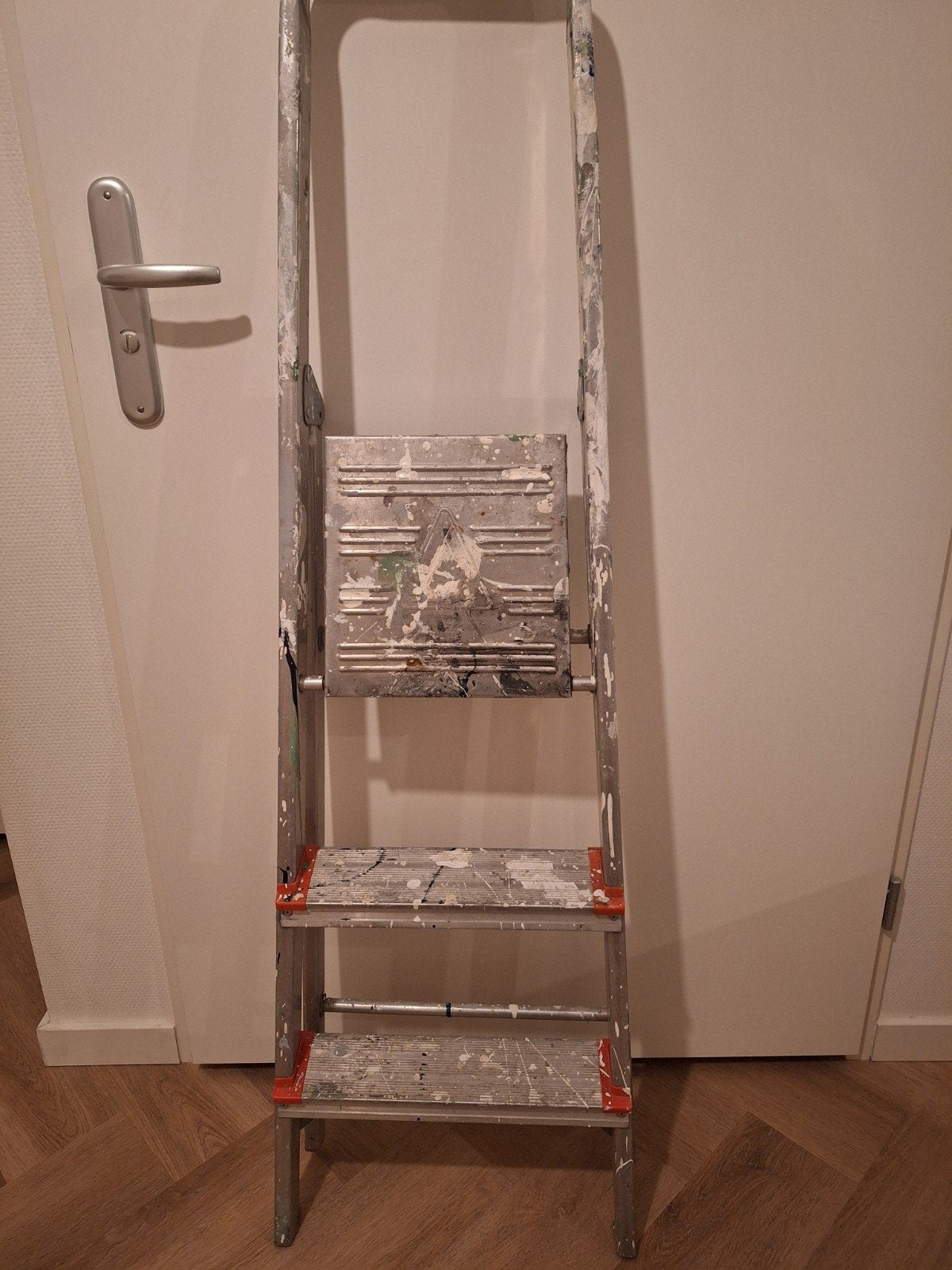 Huishoud Trapje, Ophalen, Minder dan 2 meter